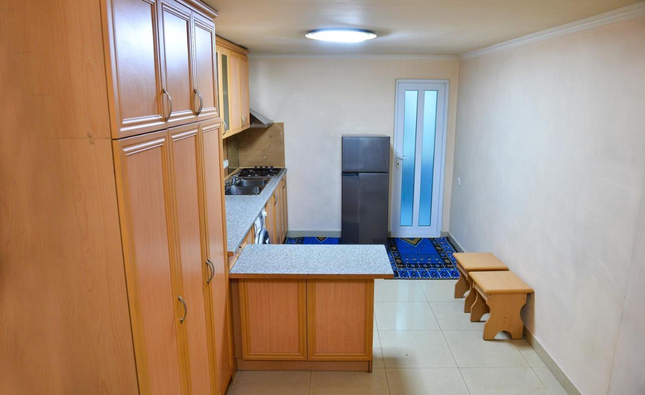 Appartamento Marina Erevan Esterno foto